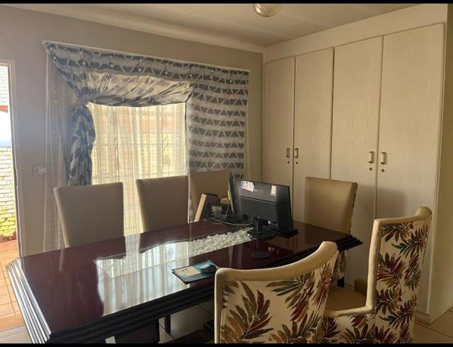 2 BEDROOM COMPLEX FOR SALE IN AMANDASIG